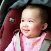 「お出かけ」赤ちゃんのイイ笑顔の写真を大募集！赤ちゃんのお肌にやさしい「よだれかけ」モニターの投稿画像