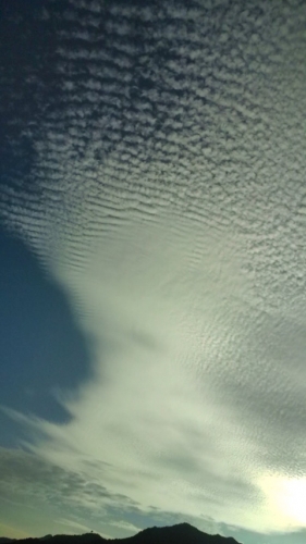 見事な秋の雲の画像（1枚目）