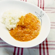 トマトたっぷりカシューナッツのバターチキンカレー