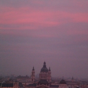 ブダペストはピンク色の街