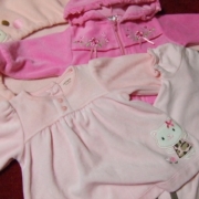 「赤ちゃんのお洋服ってかわいい♪」【ブログがなくてもOK！】ピンク色の写真を投稿してサイトをピンク色に染めよう！の投稿画像