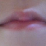 「照れるね」【第４回KISSしたくなる肌プロジェクト】あなたの自慢の『 唇 』写メ大募集の投稿画像