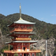 那智の三重の塔と大滝