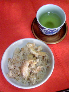 緑茶と炊き込みご飯♪の画像（1枚目）
