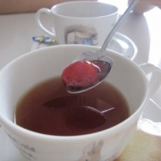 「紅茶に贅沢なストロベリージャムを♪。」ティータイム募集中！『フレーバールイボスティー(オレンジミックス)』20名様の投稿画像