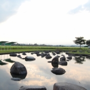 「空を映す池」【クリンスイ】～水のある風景～　写真テーマ「きれいな水」の投稿画像