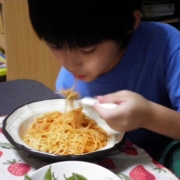 「夕食。」生パスタバカの通販　【お子様がパスタを食べている写真コンテスト】生パスタご試食の投稿画像