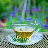 「美しい景色と茶」の画像（1枚目）