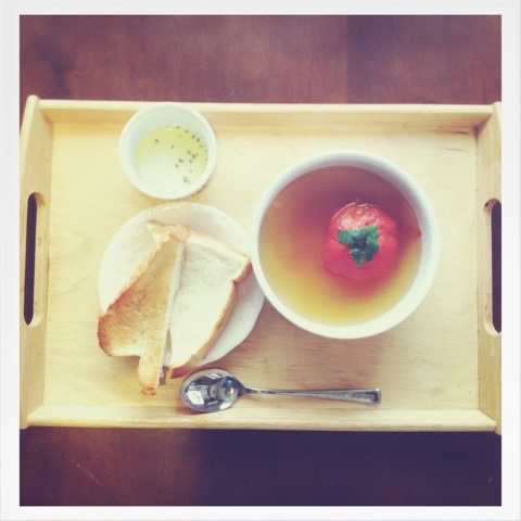 トマトの丸ごとスープの画像（1枚目）