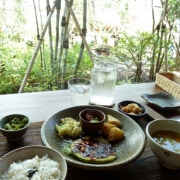 お気に入りのカフェでランチ