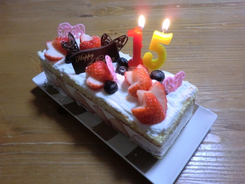 誕生日ケーキの画像（1枚目）