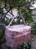 「１．ピンクのボストンバッグ　2．ピンクのバニティケース　3．ピンクのショルダーバッグ」の画像（2枚目）