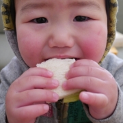 「食べるの大好き！１歳４ヶ月の次男」bomeハイチェア　モニター募集の投稿画像