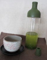 口コミ：お手持ちの　普通の　お茶で水出し茶が楽しめます♪　HARIO株式会社さんの　フィルターインボトルの画像（4枚目）