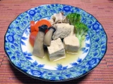 ねこぶだしで簡単！自家製凍み豆腐の煮物