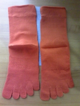口コミ：冷えとりに効果的。絹と木綿の２重構造「シルクパーティー　絹木綿5本指靴下」の画像（4枚目）
