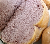 口コミ：紫芋パウダーde ハ○ジの白パンならぬ紫パンの画像（2枚目）