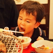 「食べる時は必死！！」【神戸牛旭屋】美味しい笑顔コンテスト！神戸牛すき焼きセット300ｇ【3名様に】の投稿画像