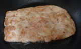 口コミ：お肉が柔らか～くなる☆マキ屋フーズさんの紅コクを使って豚こま切れ肉からステーキを作りました♪の画像（5枚目）