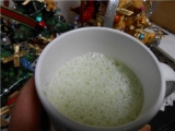 まさに抹茶を飲んでる感じの画像（3枚目）