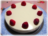 口コミ：☆　アンジェ web shop さん　不思議食感いちごチョコレートで　プチいちごレアチーズケーキ の完成です♪の画像（1枚目）