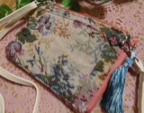 口コミ：フェリシモさんゴブラン織りの貴重品ミニバッグ♪の画像（4枚目）