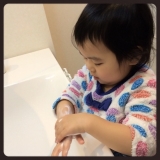 口コミ：娘と一緒に手洗い習慣　ミヨシ　無添加せっけん 泡のハンドソープの画像（9枚目）