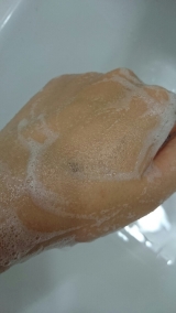 口コミ：アンティアン 手作り洗顔石鹸クイーンオブソープ ラベンダーハニーの画像（2枚目）