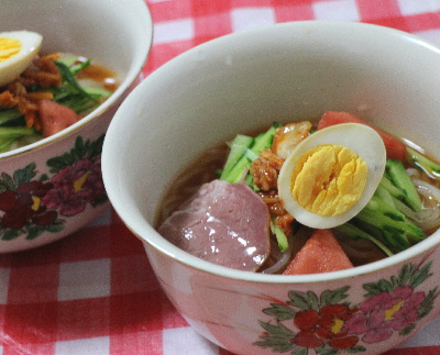 口コミ：烏骨鶏のゆで卵入り盛岡冷麺♪の画像（1枚目）