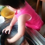 娘が米研ぎできるようになった#2013sep_baby#クリンスイ #水のある風景 #Cleansui #moniplaのInstagram画像