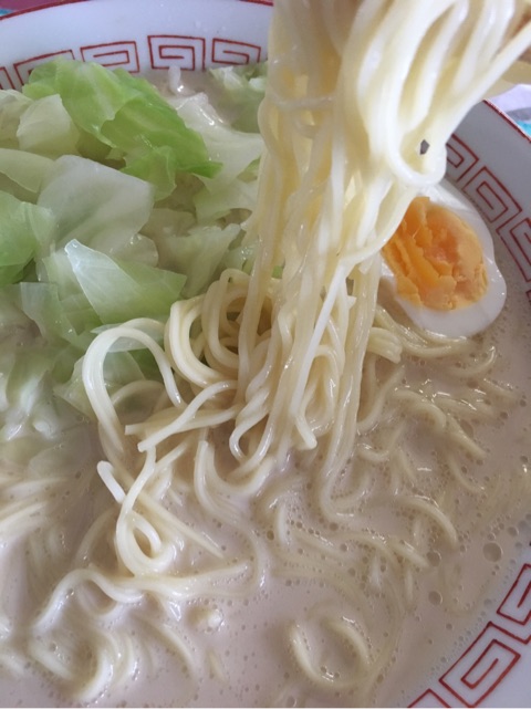 口コミ：『豚骨ではなく…豚骨風ラーメン♡』の画像（9枚目）