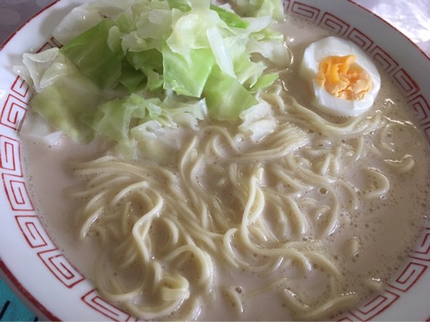 口コミ：『豚骨ではなく…豚骨風ラーメン♡』の画像（8枚目）