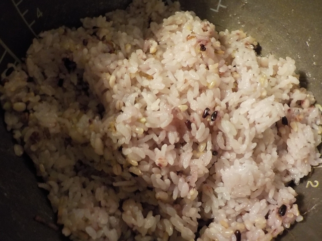 口コミ：焙煎ごぼう入り【国産】十八穀米の画像（6枚目）