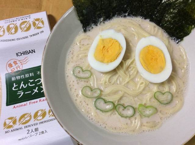 口コミ：動物性原料不使用！なのに豚骨ラーメン？新発売の一番食品とんこつ風ラーメンの画像（8枚目）