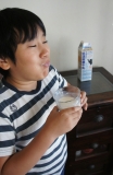 「この牛乳ならいくらでも飲めるよ～♡」の画像（2枚目）