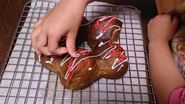 口コミ：デコペンで飾り付け♡ #共立食品 #デコペンでスイーツ #手作りパン #親子クッキングの画像（9枚目）