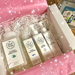 届いた〜😍手荒れ対策👋🏻✨#タッチアンドハグ #touchandhug #美手指フルコース  #ハンドソープ #ハンドクリーム #moniplaのInstagram画像