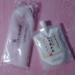 初#どろあわわ ♡ずっと使ってみたかったから嬉しい～！宣伝通り、泡がめっちゃモチモチで気持ち良かった～！お肌もモチモチになった気がする!! #どろあわわ #洗顔 #泡洗顔 #moniplaのInstagram画像