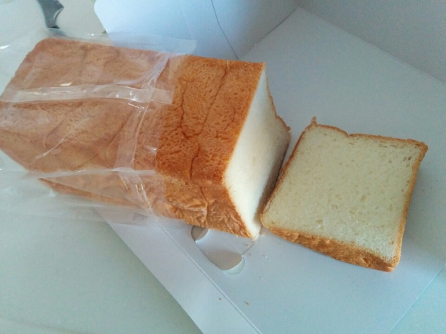 口コミ：こだわりの贅沢食パン♡アンデルセン 江別の牛乳食パンの画像（1枚目）