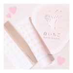 ✩⋆水のようなテクスチャーに変化♡*WHITE ICHIGO（ホワイトイチゴ） オーガニック テック-ハンド30g　￥2,000(+tax)✩⋆#ハンド ＆#ネイルケア が…のInstagram画像