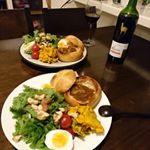 ホムパリのブレッドボールであめ色玉ねぎと牛肉のグラタン風のご馳走ができちゃいました❗全粒粉のパンが、とにかく美味しい🍞いつもより贅沢になって、家族も大喜び🎶楽だし、美味しいから、ま…のInstagram画像