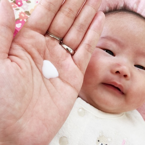 口コミ：生後2ヶ月　乳児湿疹に悩む( ;∀;)　赤ちゃんの肌を守る「アトピコ」の画像（5枚目）