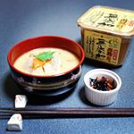 Dinner of the dayこうじみそで作ったお雑煮(80点)いつものひじき煮~甘めVer.~(95点)総評87.5点#雑煮 #味噌 #味噌汁 #円熟こうじみそ #ひ…のInstagram画像