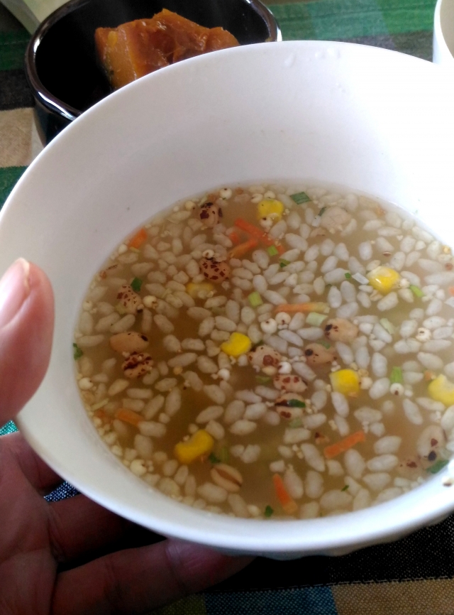 口コミ：ひかり味噌　選べるスープ＆フォー　アジアンスープ８種食べくらべ 　その３の画像（5枚目）