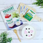 Yoghurt Art ;)男もすなるヨーグルトアートといふものを女もしてみむとてするなり(。-∀-)..手作りヨーグルトは、酸味の調節ができるから食べやすい💖.#yogh…のInstagram画像