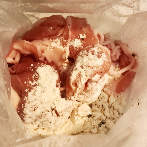 口コミ：
  豚の生姜焼き、すき焼き風鍋て豚肉食べ比べ@ふるさと納税、宮崎県都城市、ランチ弁当
の画像（2枚目）