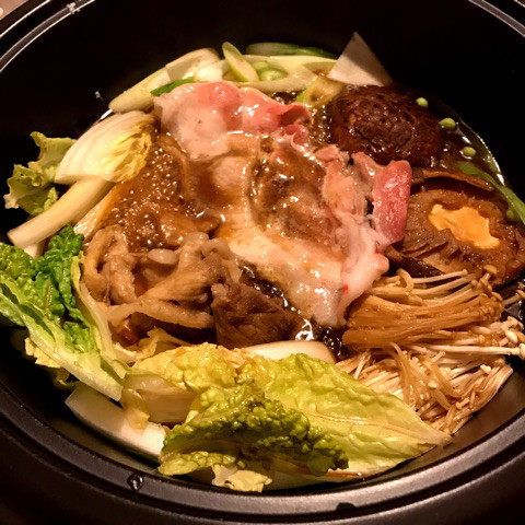 口コミ：
  豚の生姜焼き、すき焼き風鍋て豚肉食べ比べ@ふるさと納税、宮崎県都城市、ランチ弁当
の画像（1枚目）