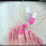 paキャンディーソーダネイルシリーズのピンクとパープルを、試させて頂いてます❤しゅわっとはじけるソーダをイメージしたつぶつぶ質感と、キラキラ感、発色が綺麗で、可愛い色ばかり✨プチプラなのも◎早…のInstagram画像
