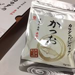 カマダのだしパックかつお使ってみました✨今回はシンプルに豚汁に🐷顆粒だしとは違って、シンプルに美味しい😊簡単に本物のダシが取れて嬉しい🎶#鎌田醤油 #だしパック #moniplaのInstagram画像