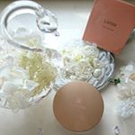 エステティックサロンやプロメイク用としても30年以上もの間愛用されているLAITIER レチエレチエとはミルクの様なという意味なんです🌹重ねる程に透明感溢れる美肌に仕上げてくれるレ…のInstagram画像